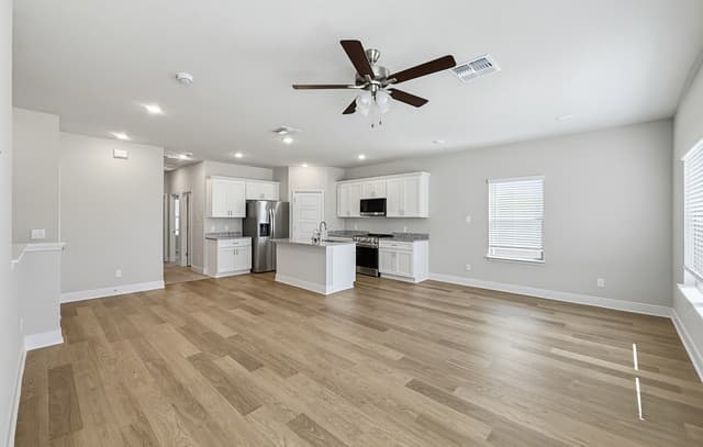 rental at 7232  Magnolia Creek Unit 201 in San Antonio, TX — photo 5