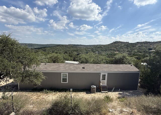 rental at 377 Buck Unit 5 in Canyon Lake TX