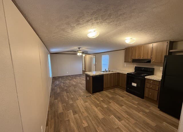 rental at 377  Buck Unit 5 in Canyon Lake, TX — photo 2