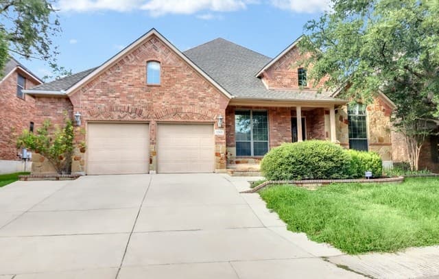 rental at 12611  Alstomeria in San Antonio, TX — photo 2