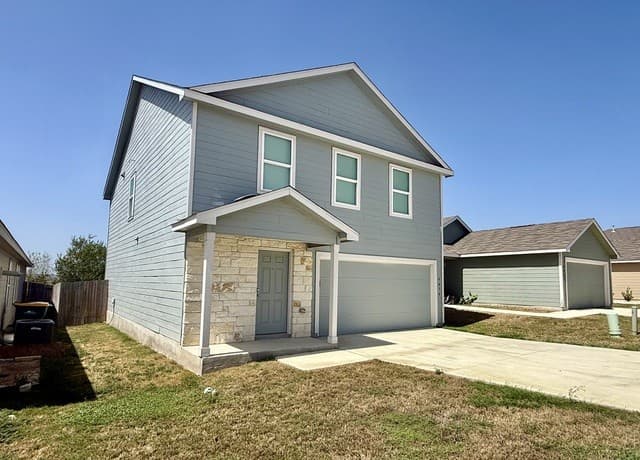 rental at 6679  Cibolo Spgs in Converse, TX — photo 2
