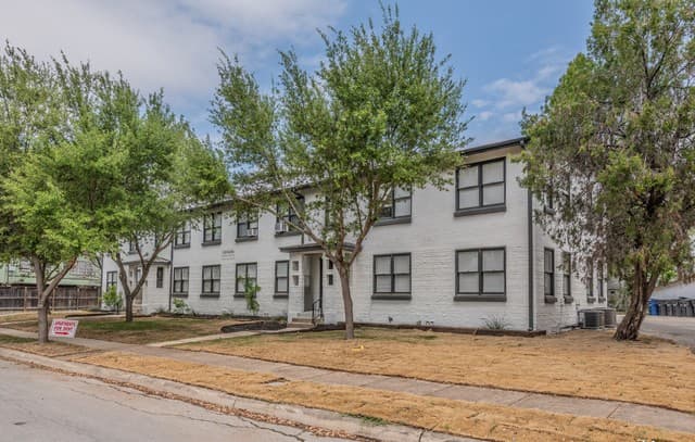 rental at 217 Natalen Ave Unit 5 in San Antonio TX