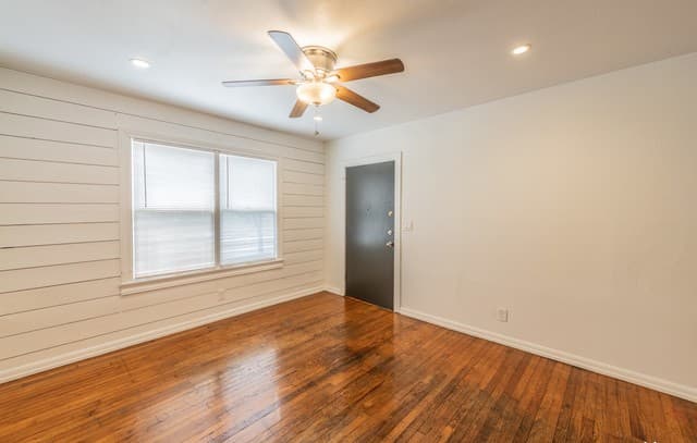 rental at 217  Natalen Ave Unit 5 in San Antonio, TX — photo 2