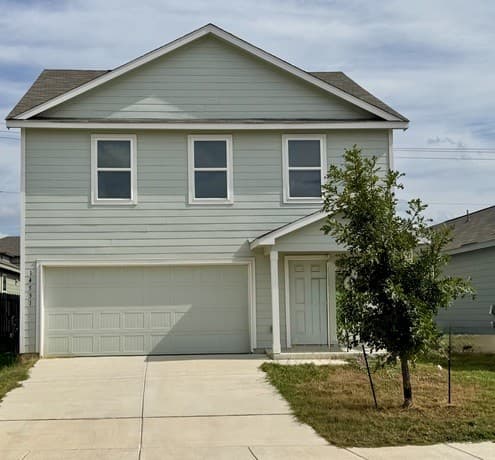 rental at 14531  Greenfield Ml in San Antonio, TX — photo 2