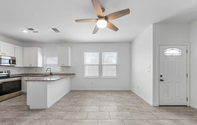 rental at 323  Gabriel Unit 201 in San Antonio, TX — photo 5