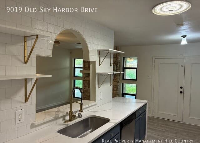 rental at 9019  Old Sky Hbr in San Antonio, TX — photo 4