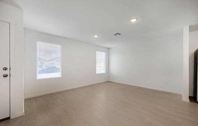 rental at 6840  Chert Chase in Elmendorf, TX — photo 3