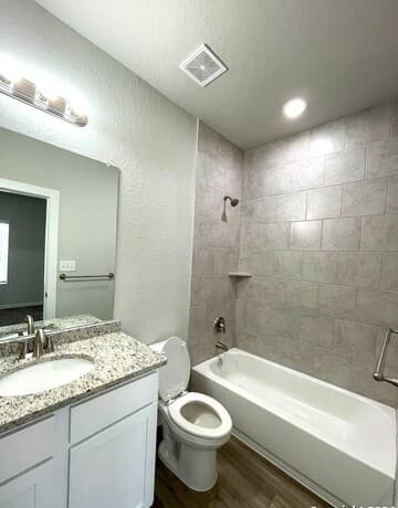rental at 21518  James Charles in San Antonio, TX — photo 2