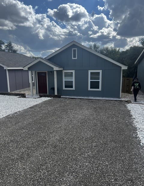 rental at 494  Valleyview in Canyon Lake, TX — photo 1