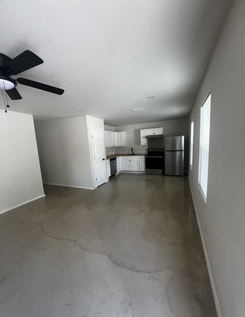 rental at 494  Valleyview in Canyon Lake, TX — photo 2