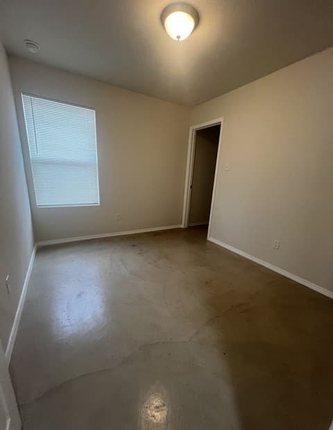 rental at 494  Valleyview in Canyon Lake, TX — photo 4