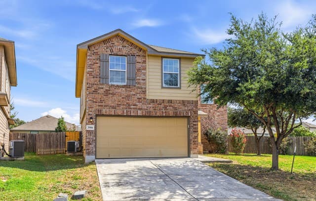rental at 3906  Medina Br in San Antonio TX