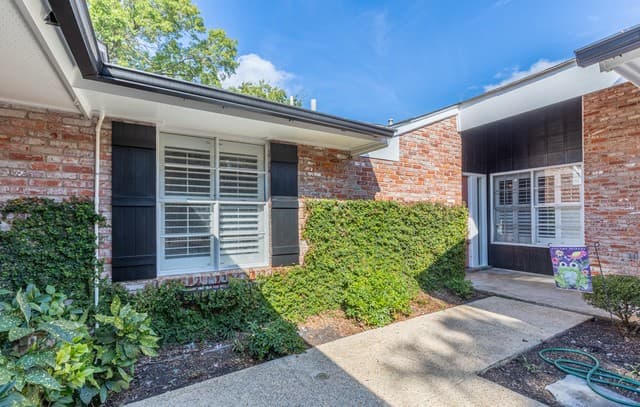 rental at 11611  Whisper Valley St in San Antonio, TX — photo 4