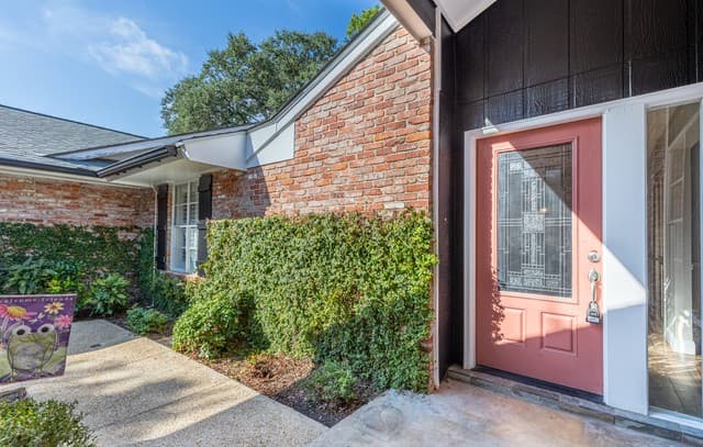 rental at 11611  Whisper Valley St in San Antonio, TX — photo 5