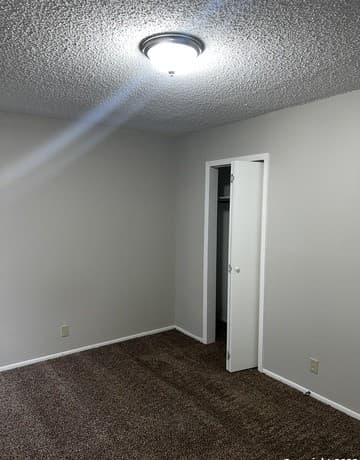 rental at 822  Meadow Dale in Converse, TX — photo 5