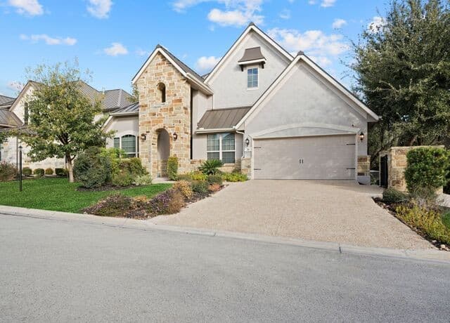 rental at 26  Marbella Court in San Antonio, TX — photo 2