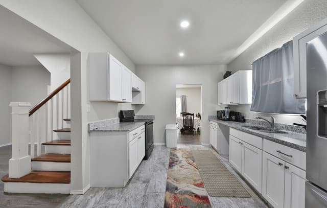 rental at 1043 E Highland Blvd in San Antonio, TX — photo 5