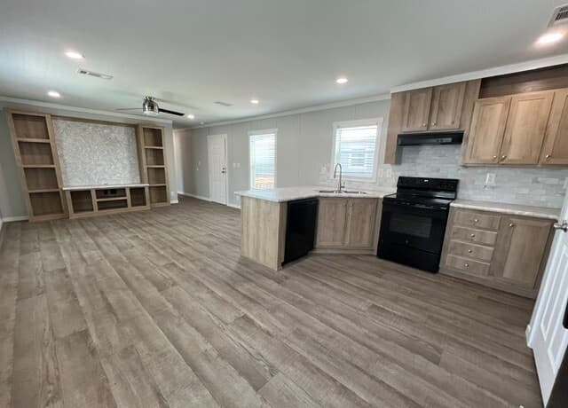rental at 15934  Flores Crst in San Antonio, TX — photo 3