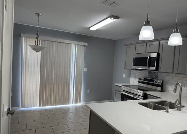 rental at 6711  Dragon Tooth in San Antonio, TX — photo 5