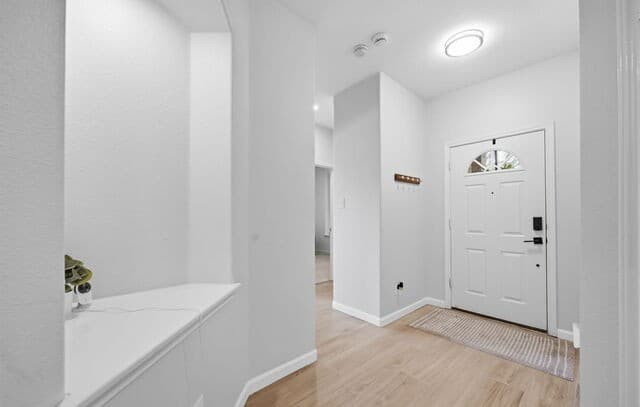 rental at 8787  Laurel Canyon Dr in Universal City, TX — photo 4