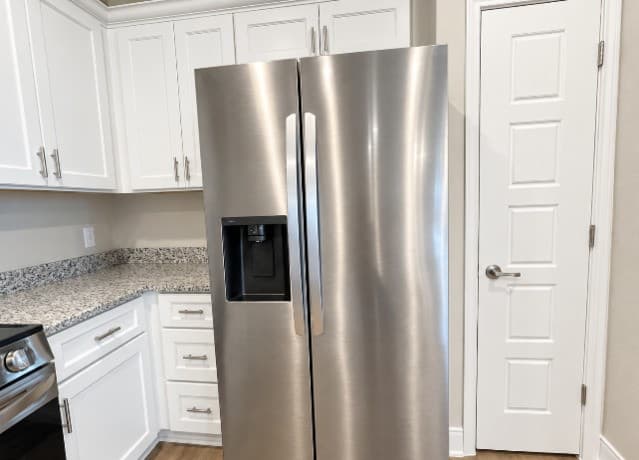 rental at 12352  Montgomery Forest Unit 102 in San Antonio, TX — photo 5