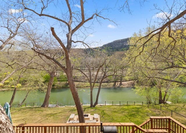 rental at 1806  Ponderosa Dr in New Braunfels, TX — photo 3