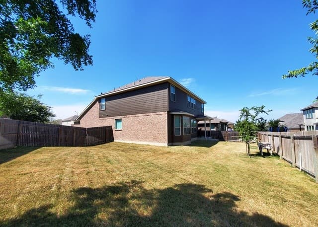 rental at 2800  Bethany Dr in Schertz, TX — photo 4