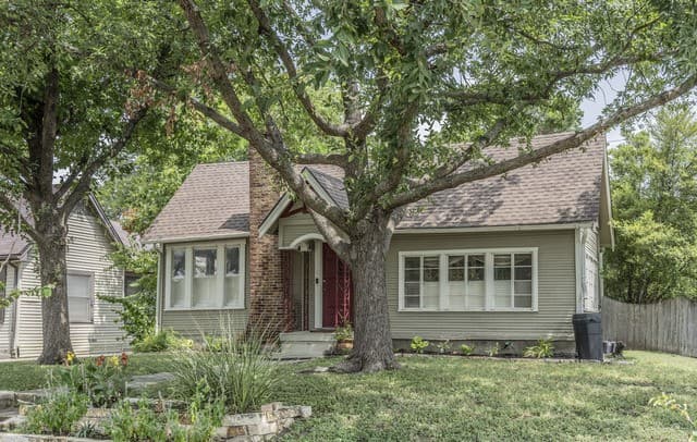 rental at 301  Furr Dr in San Antonio, TX — photo 3