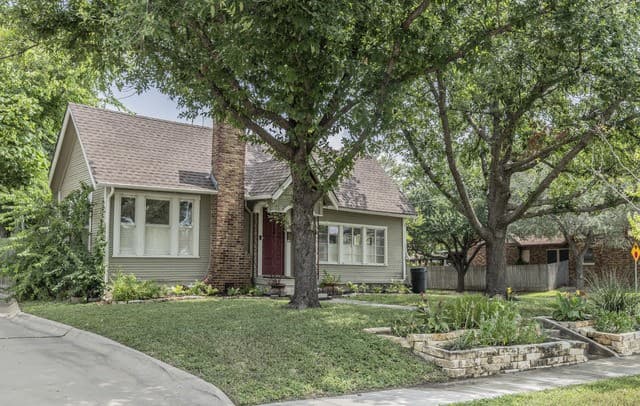 rental at 301  Furr Dr in San Antonio, TX — photo 4