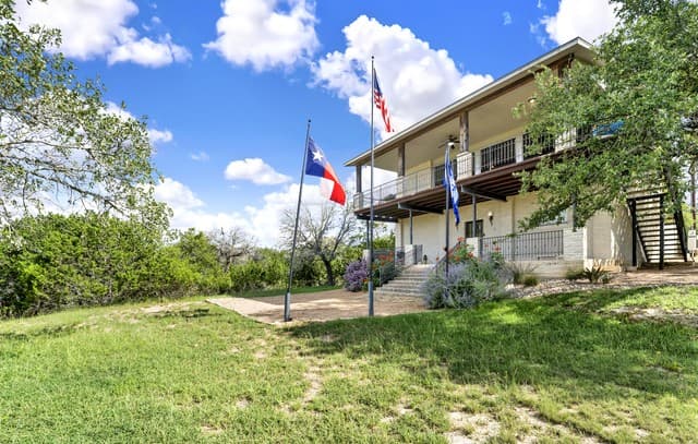 rental at 518  Park in Bandera TX