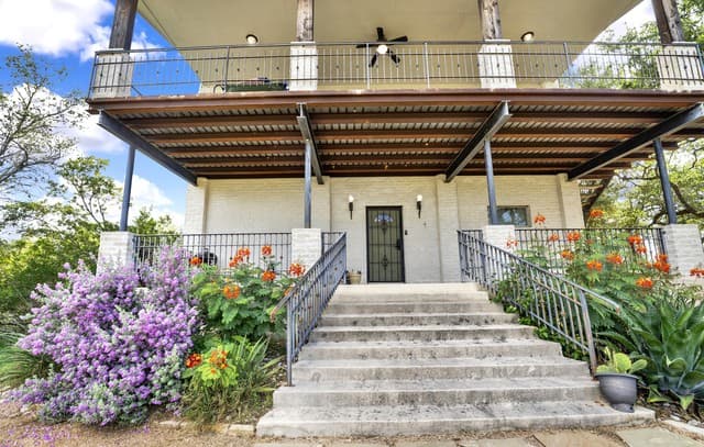 rental at 518  Park in Bandera, TX — photo 4