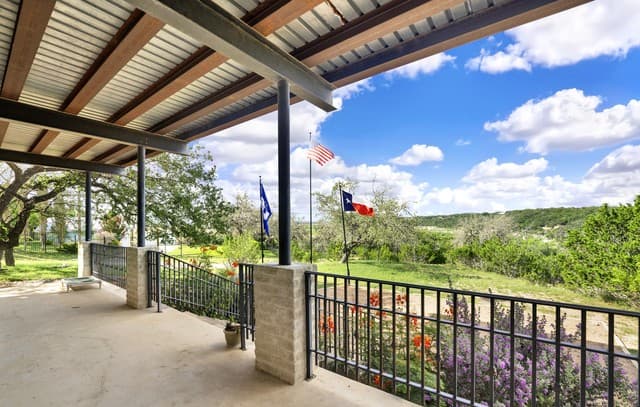 rental at 518  Park in Bandera, TX — photo 5