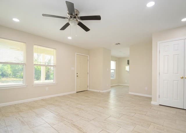 rental at 1630  Peck Ave in San Antonio, TX — photo 4