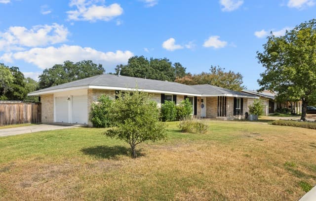 rental at 4203  Smoke Rdg in San Antonio, TX — photo 3