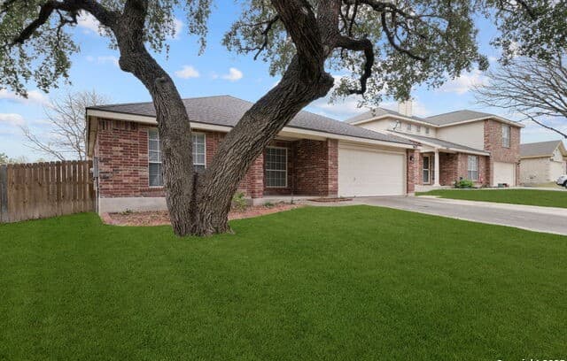 rental at 3625  Diamond Fls in Schertz, TX — photo 3