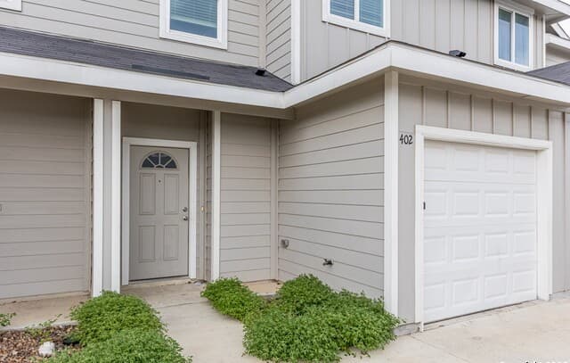 rental at 7239  Converse Ridge Ln Unit 402 in San Antonio, TX — photo 3