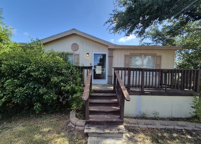 rental at 7500  Paradise Rd. Unit 55 in San Antonio, TX — photo 1