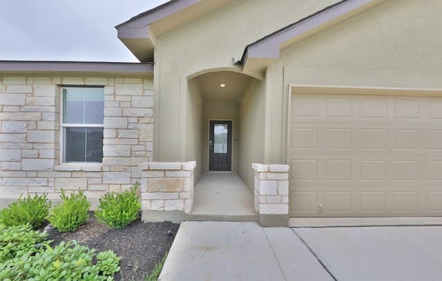 rental at 116  Scarlet Macaw in San Antonio, TX — photo 1