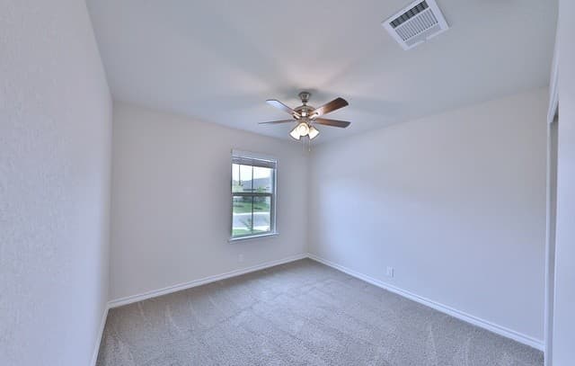 rental at 116  Scarlet Macaw in San Antonio, TX — photo 2