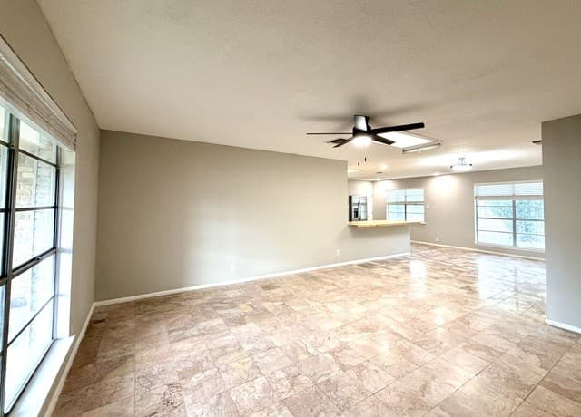 rental at 3207  Colony Dr in San Antonio, TX — photo 4
