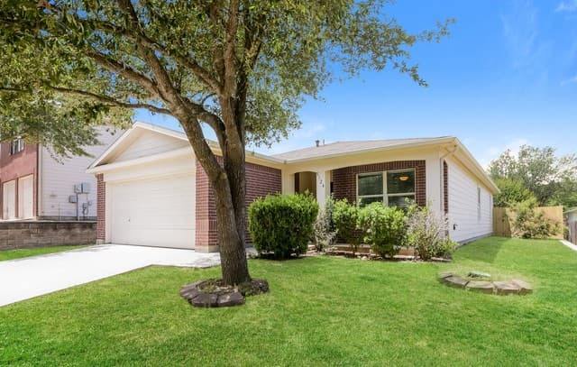 rental at 5124  Storm King in Schertz, TX — photo 2