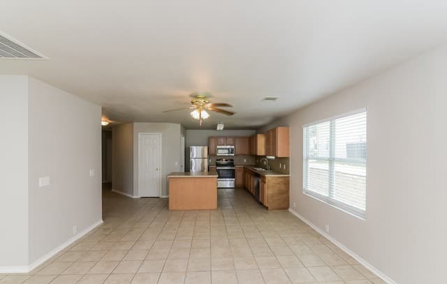 rental at 5124  Storm King in Schertz, TX — photo 4