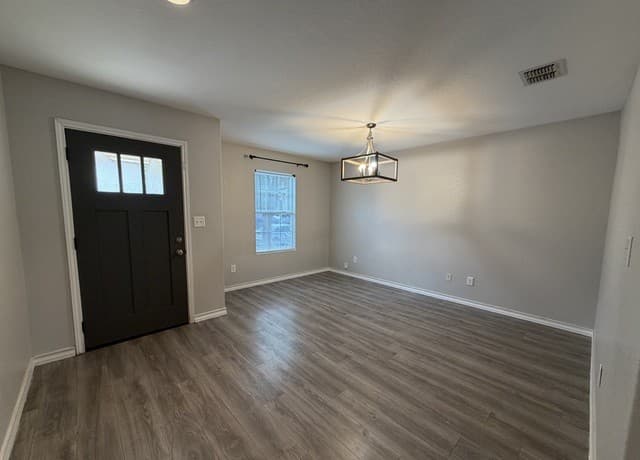 rental at 234  Palma Noce in San Antonio, TX — photo 3