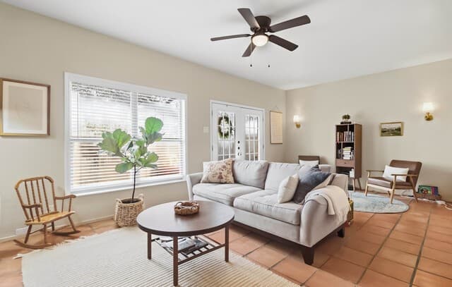 rental at 3030  Urban Crest Dr in San Antonio, TX — photo 2