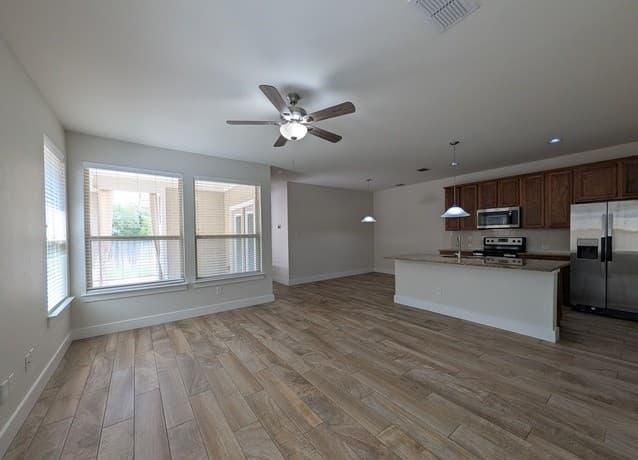 rental at 727  Gristmill Dr in New Braunfels, TX — photo 3