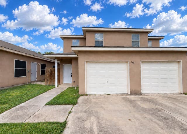 rental at 7571  Foss Meadows Unit 1 in San Antonio, TX — photo 1
