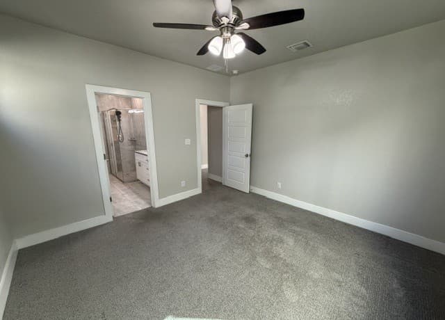 rental at 210  Rainbow Unit UNIT 9 in San Antonio, TX — photo 5