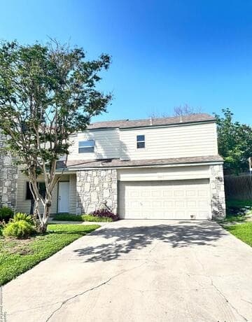 rental at 8573  Echo Creek in San Antonio, TX — photo 1