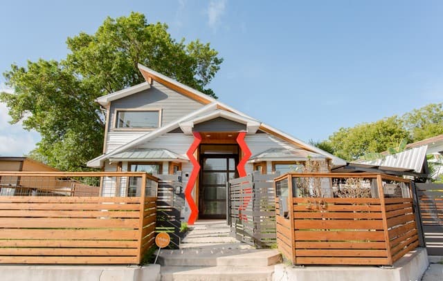 rental at 210  Furnish Ave in San Antonio, TX — photo 4