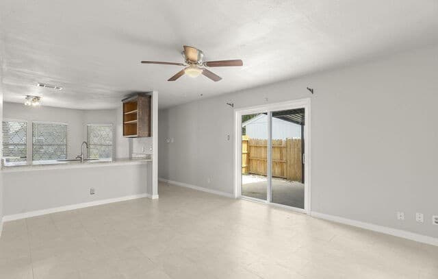 rental at 4135  Hickory Sun in San Antonio, TX — photo 2